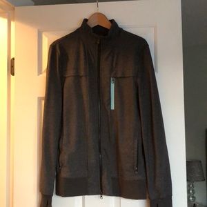Men’s charcoal grey lululemon zip up jacket